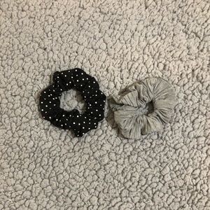 ✨Scrunchie Set✨